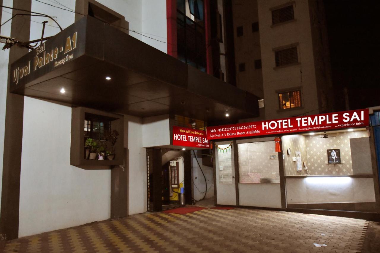 Hotel Temple Sai Shirdi Exteriör bild