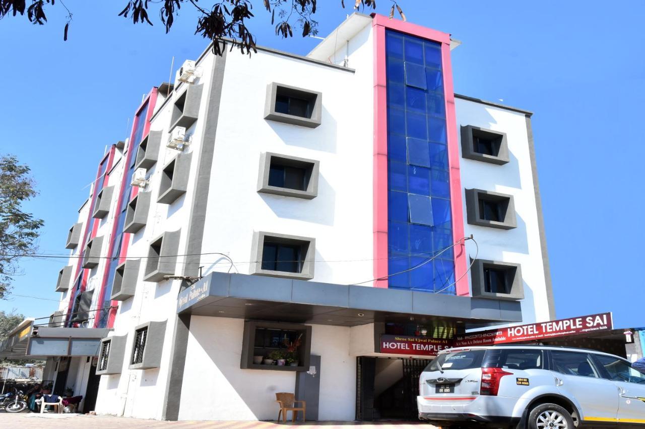 Hotel Temple Sai Shirdi Exteriör bild