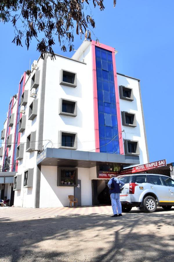 Hotel Temple Sai Shirdi Exteriör bild